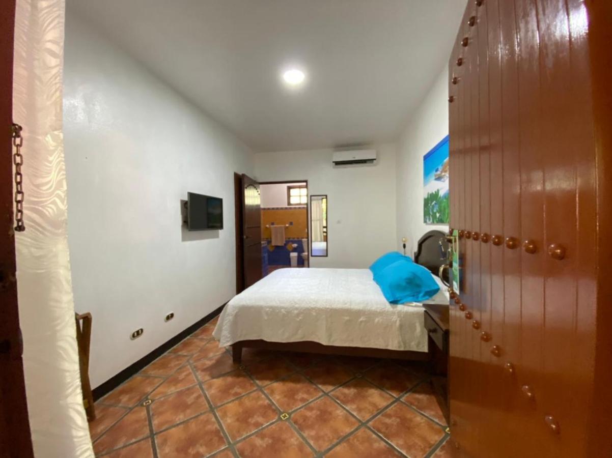 פוארטו לימון Hotel Playa Westfalia מראה חיצוני תמונה